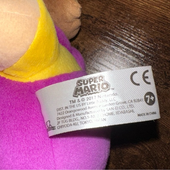 Nintendo Wario Plush - Yellow and Purple - Picture 4 of 4